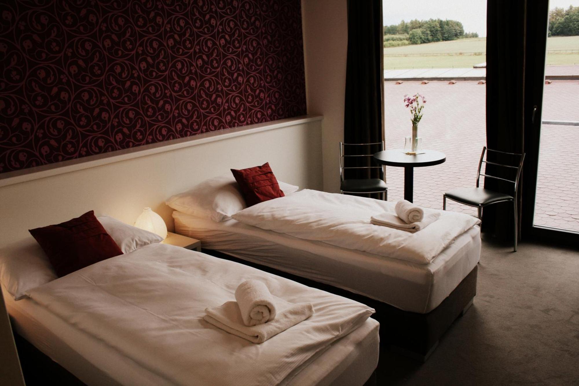 K-Triumf Resort Velichovky Exterior foto