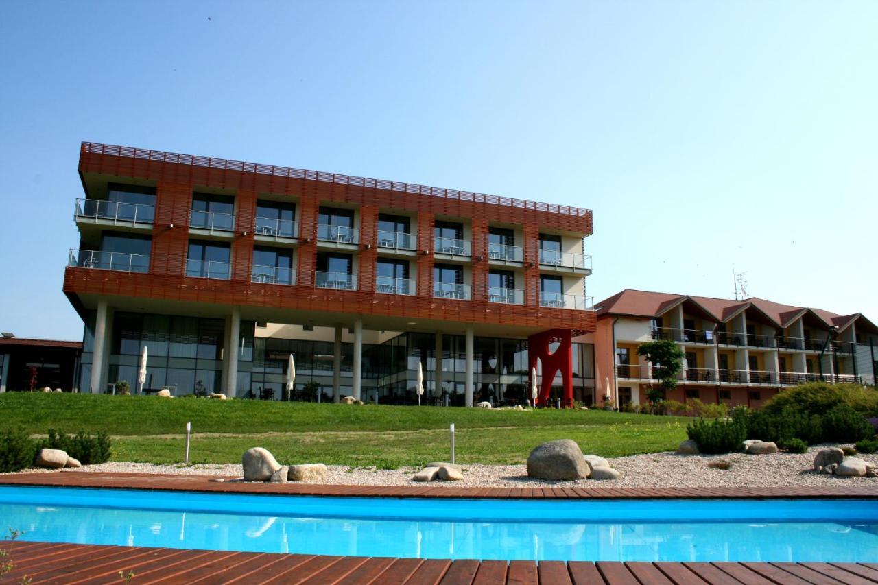 K-Triumf Resort Velichovky Exterior foto